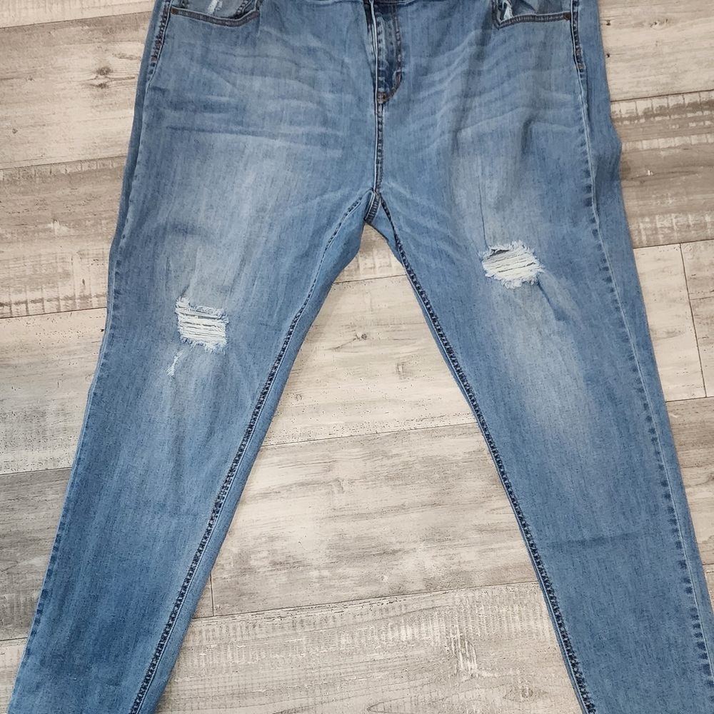 Light Blue Distressed Women’s Jeans